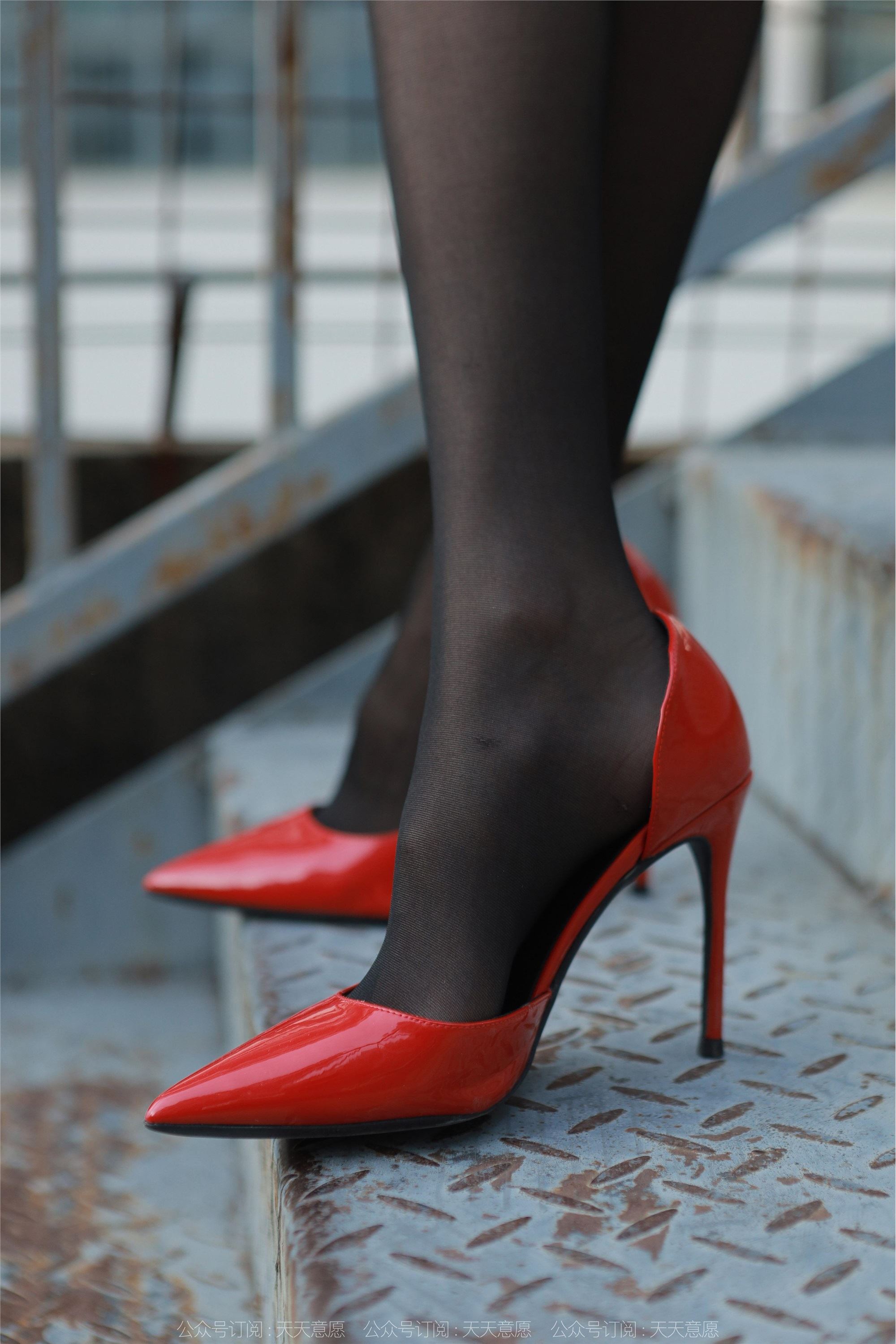 IESS异思趣向  2022.11.16 丝享家 1270 团团《长腿红高跟》